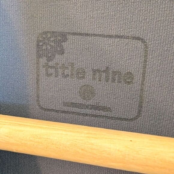 Title Nine Regulator Hooded Performance Jacket Grey Large - Picture 3 of 13